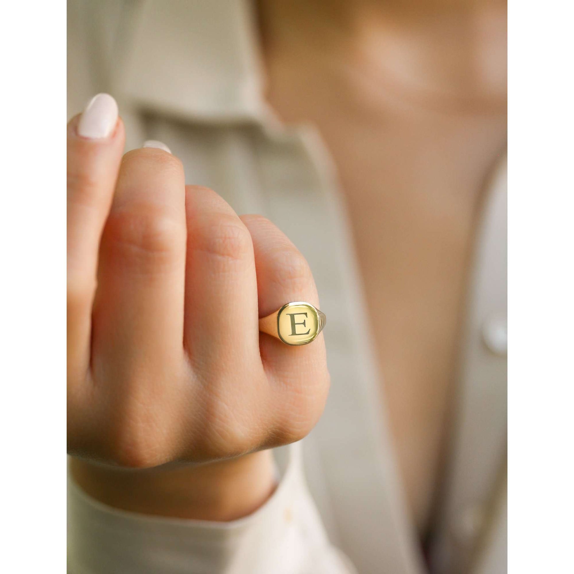 Kobelli Signet Ring