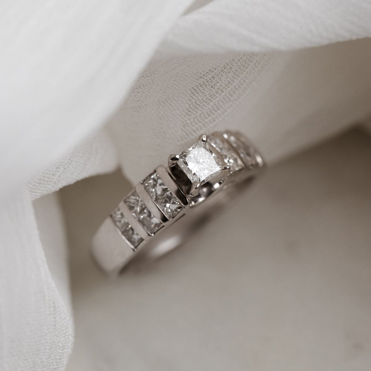 1 Carat Natural Diamond Holly Ring