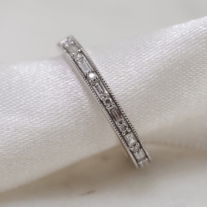 Vintage Diamond Women's Wedding Band