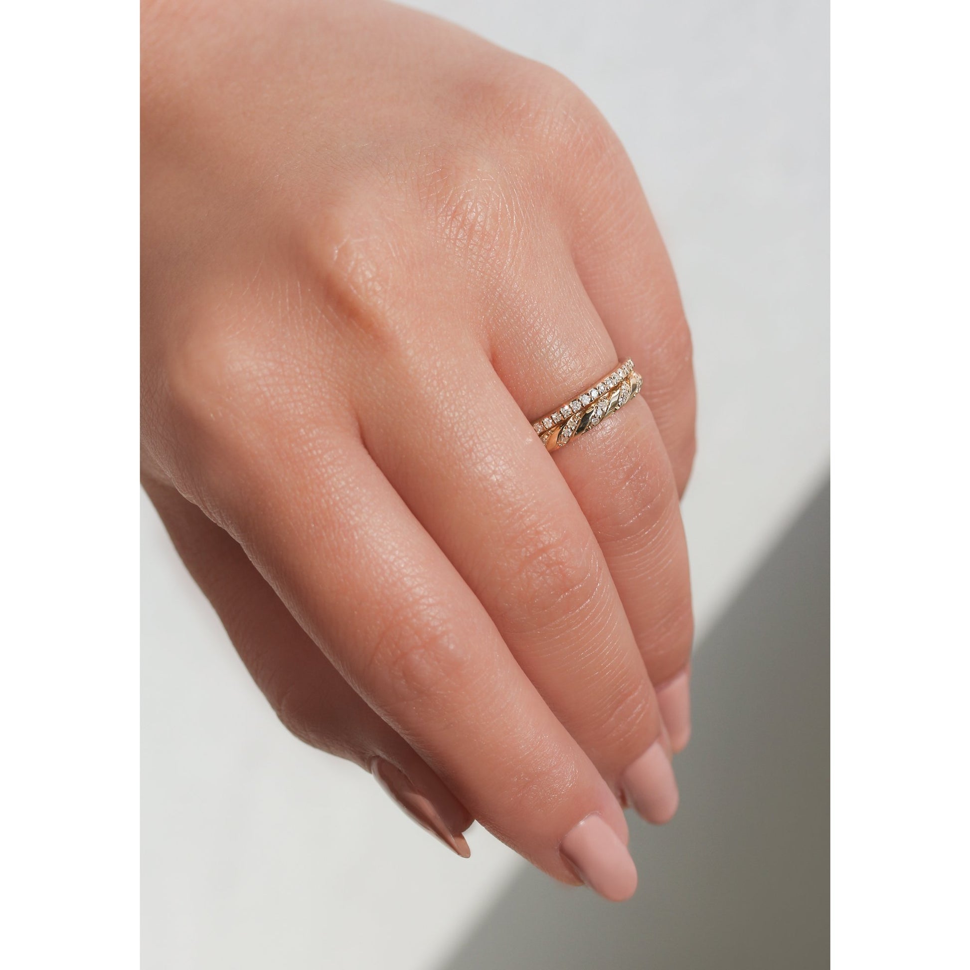 Kobelli Twist Pavé Dual Row Diamond Band