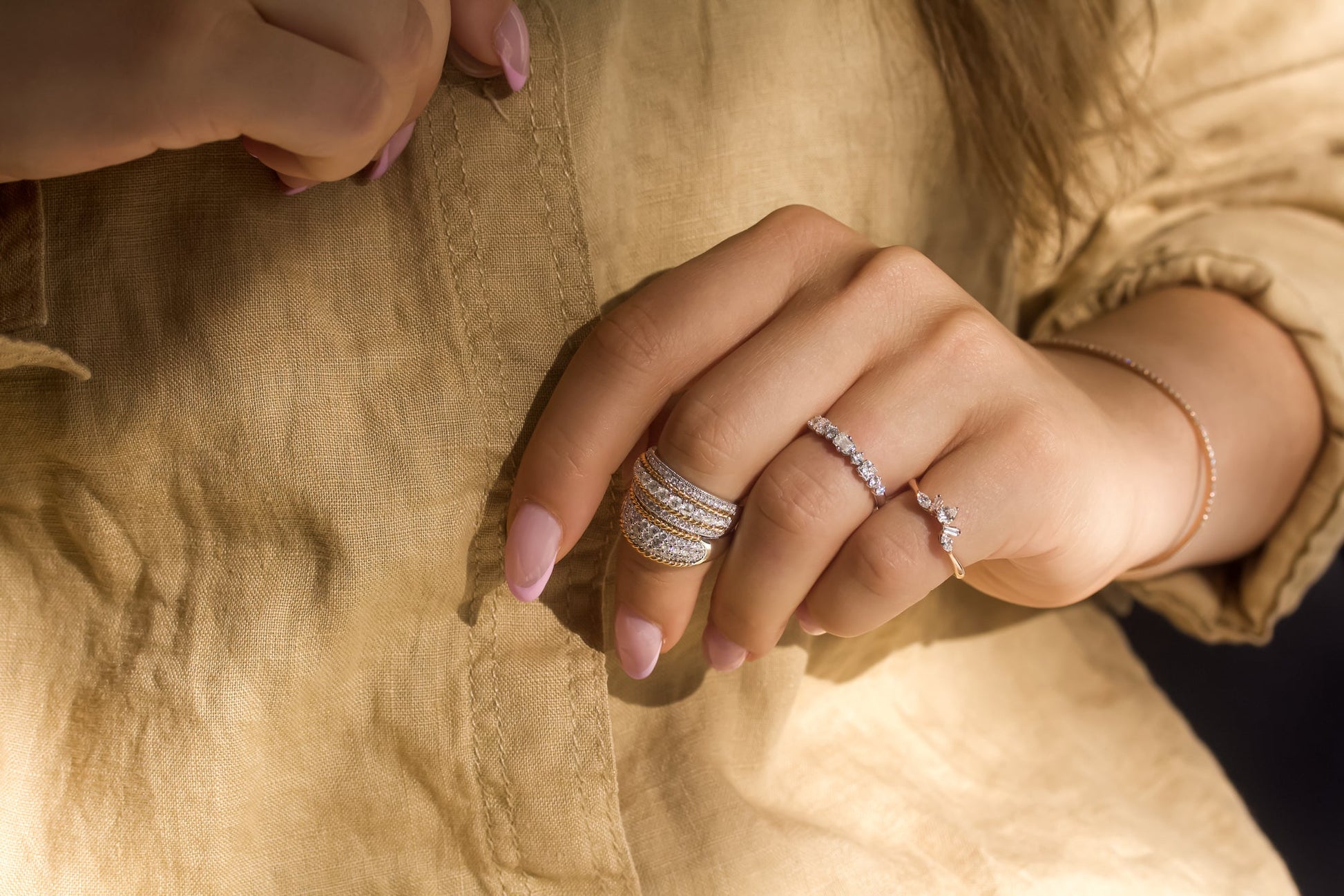 Kobelli Mixy Symmetric Diamond Row Band