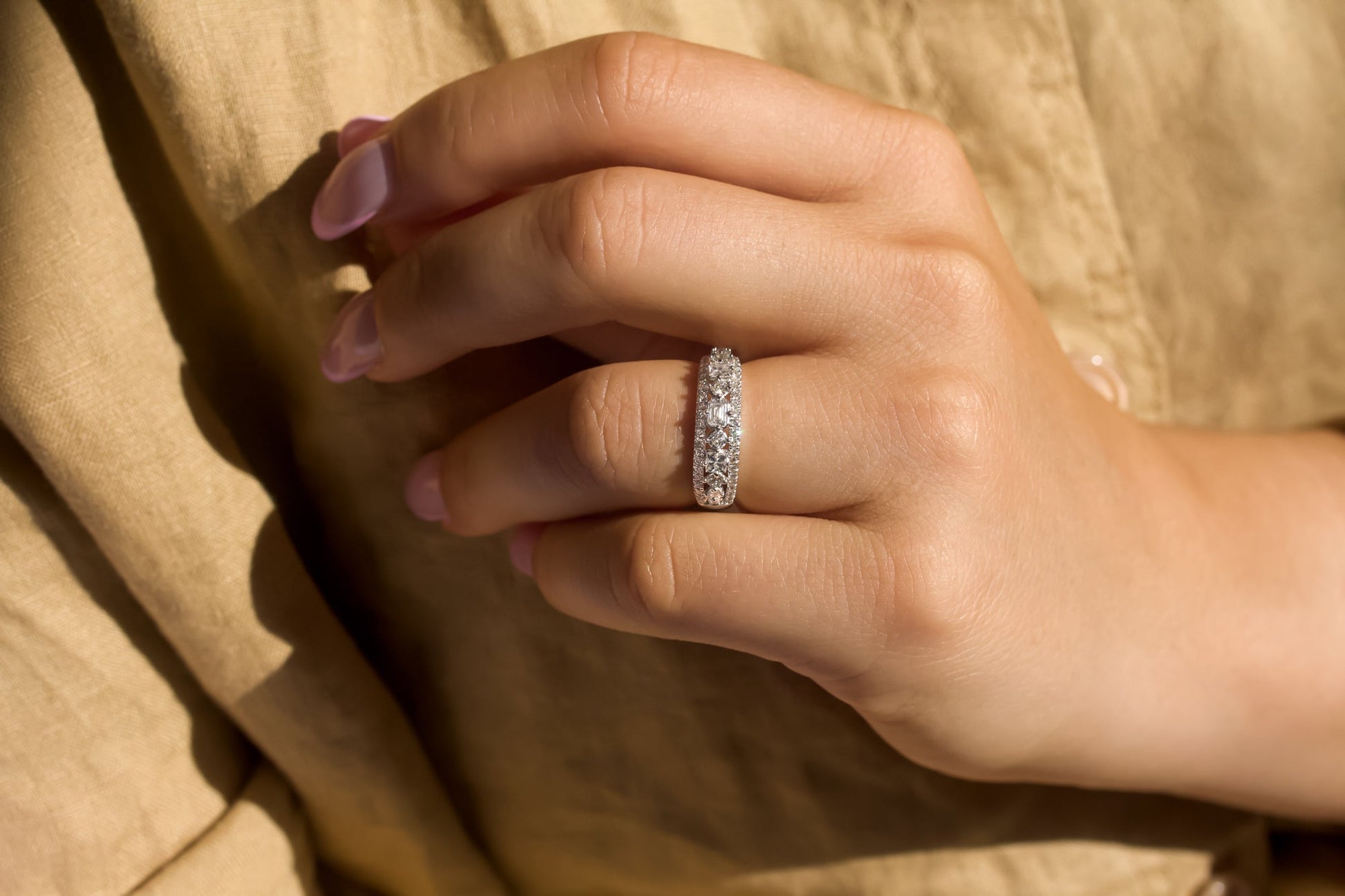 Kobelli Mixy Symmetric Triple Strand Diamond Row Band