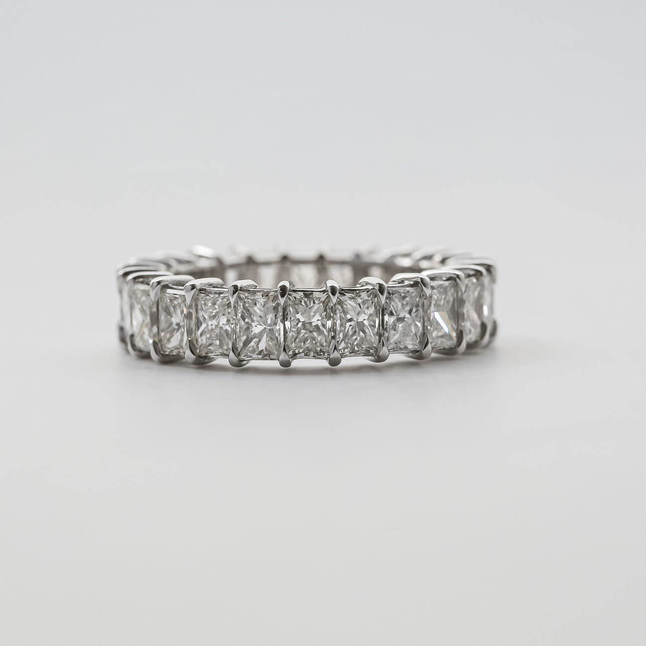 Kobelli Baguillion Diamond Bands