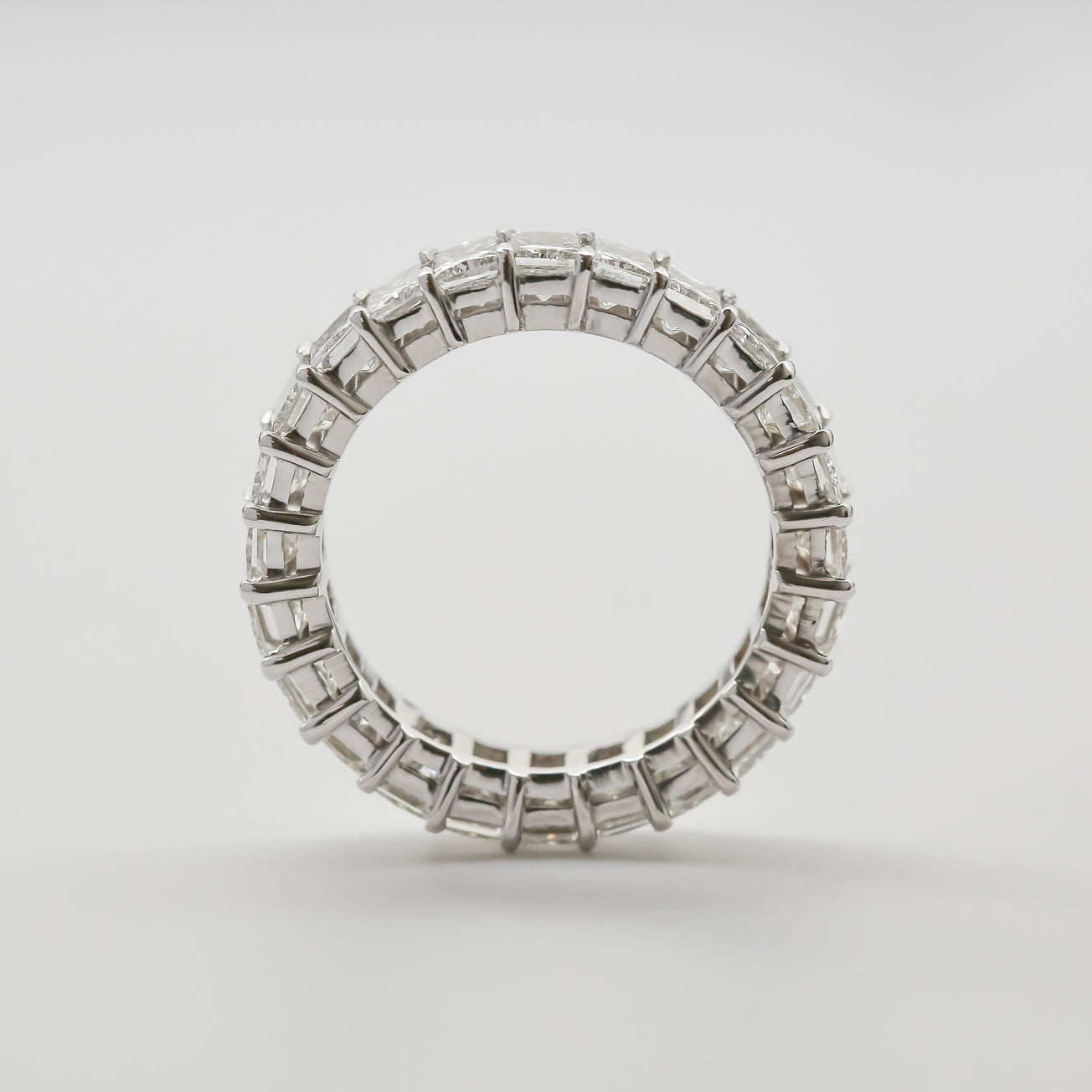 Kobelli Baguillion Diamond Bands