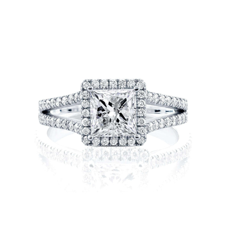 Prinzessinnen-Halo-Ring mit natürlichem Diamant