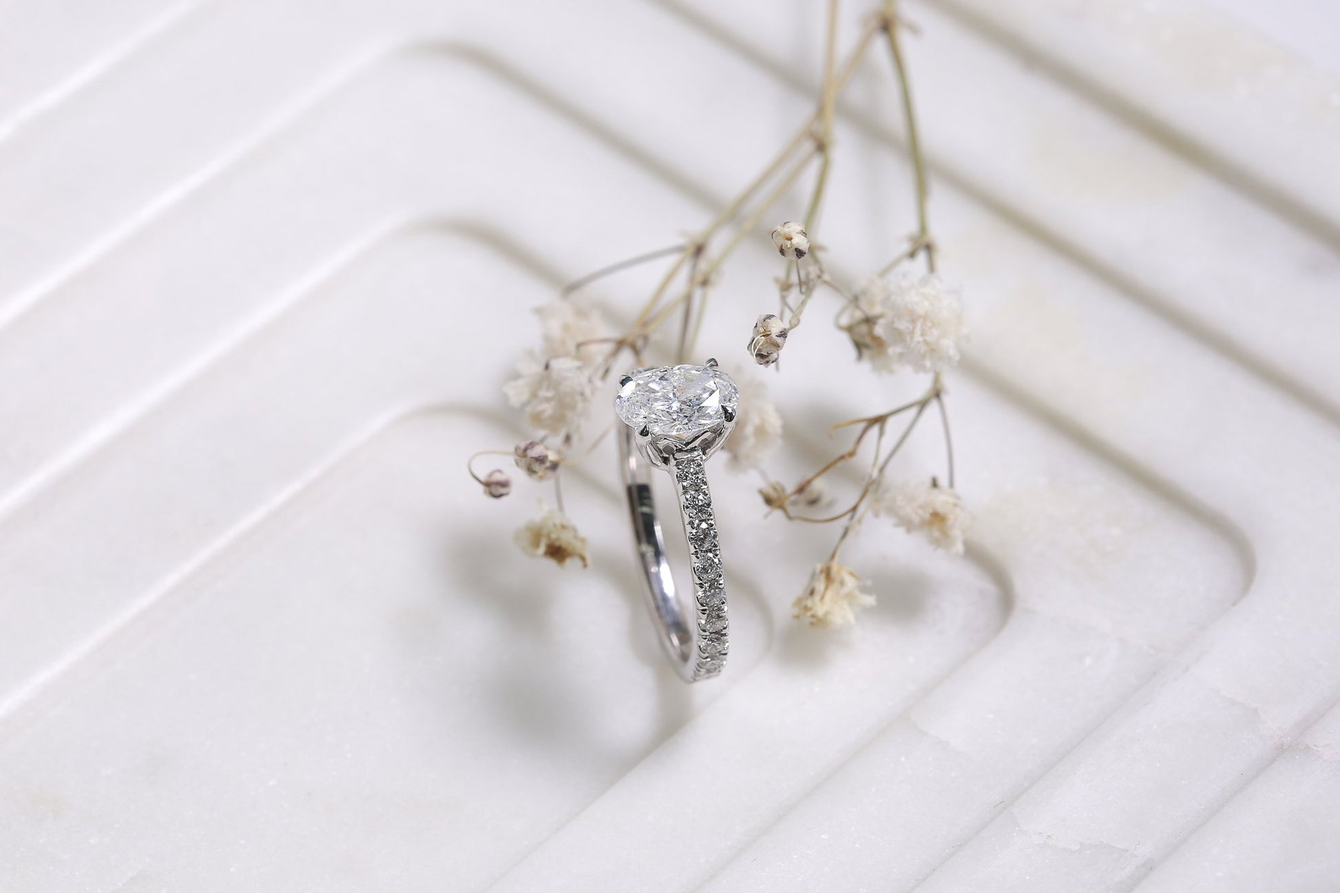 Kobelli Oval Diamond Engagement Ring
