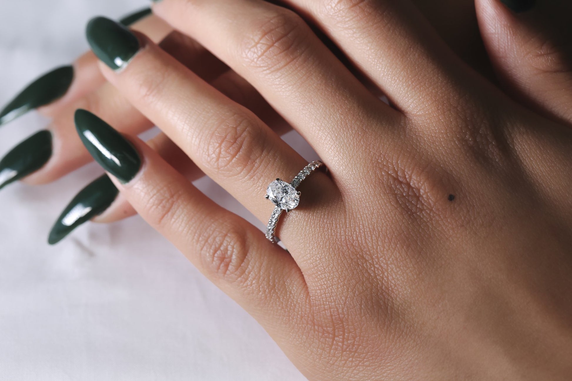 Kobelli Oval Diamond Engagement Ring