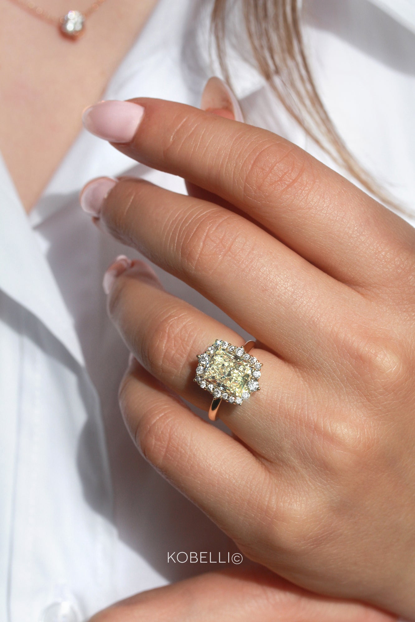 4.73 Carat Natural Diamond Rocaille Ring (EGL)