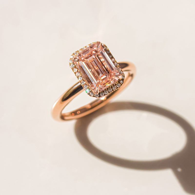 rose gold wedding ring pink diamond