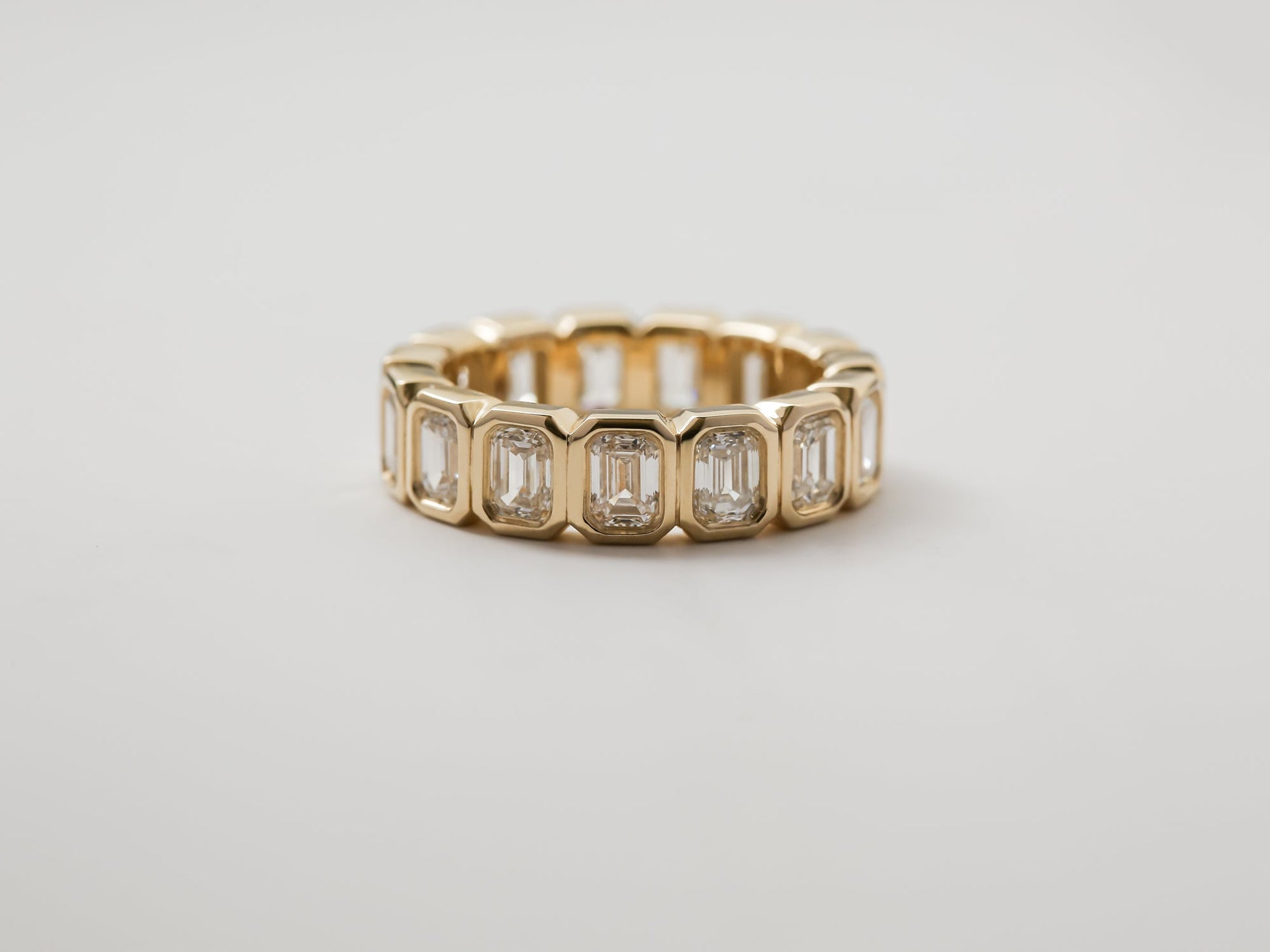 Kobelli Diamond Emerald-cut Diamond Eternity Band