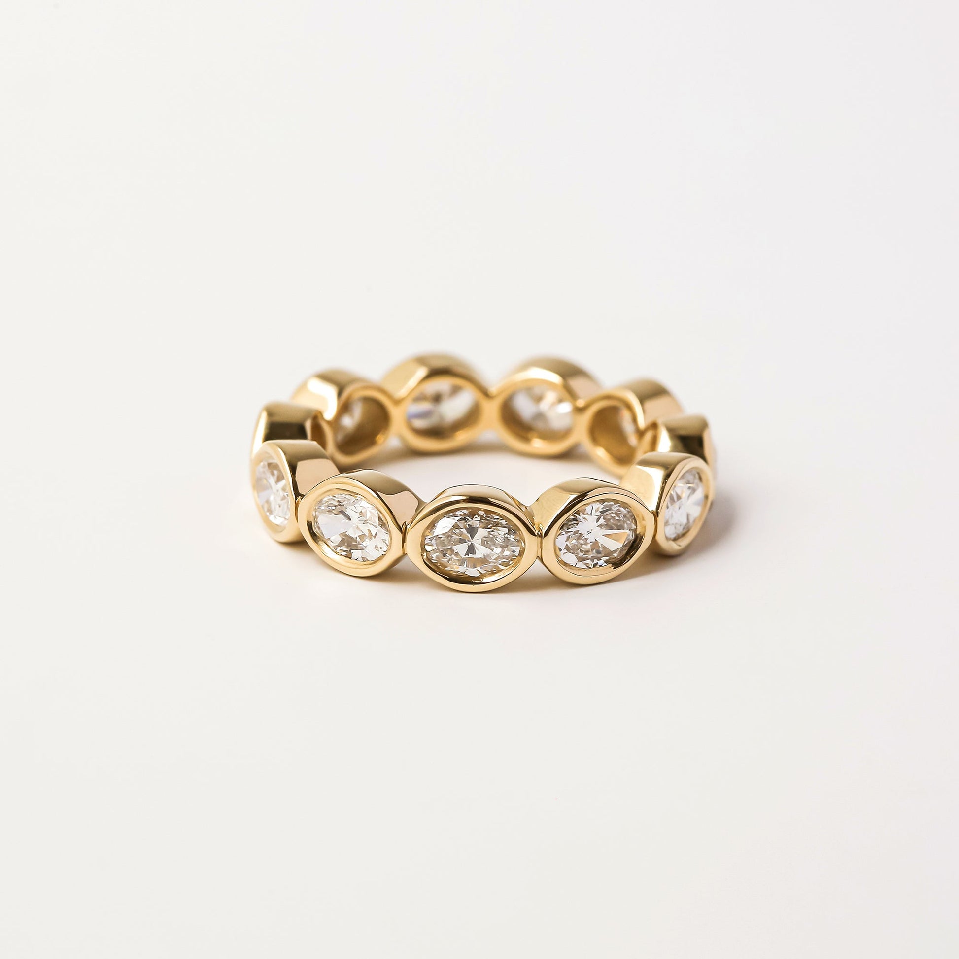 Kobelli Diamond Oval-cut Diamond Eternity Band
