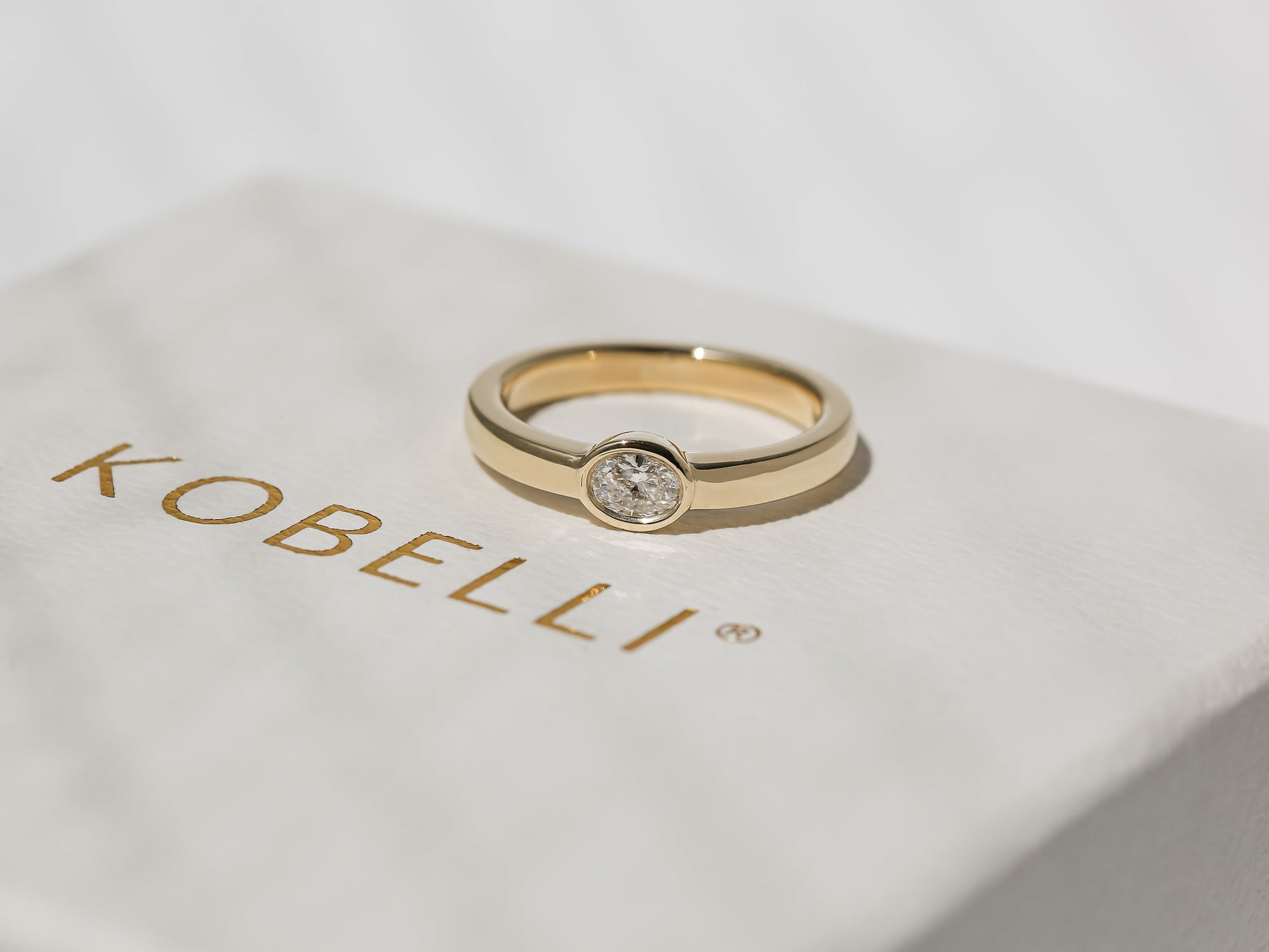 Kobelli Diamond Oval-cut Diamond Ring
