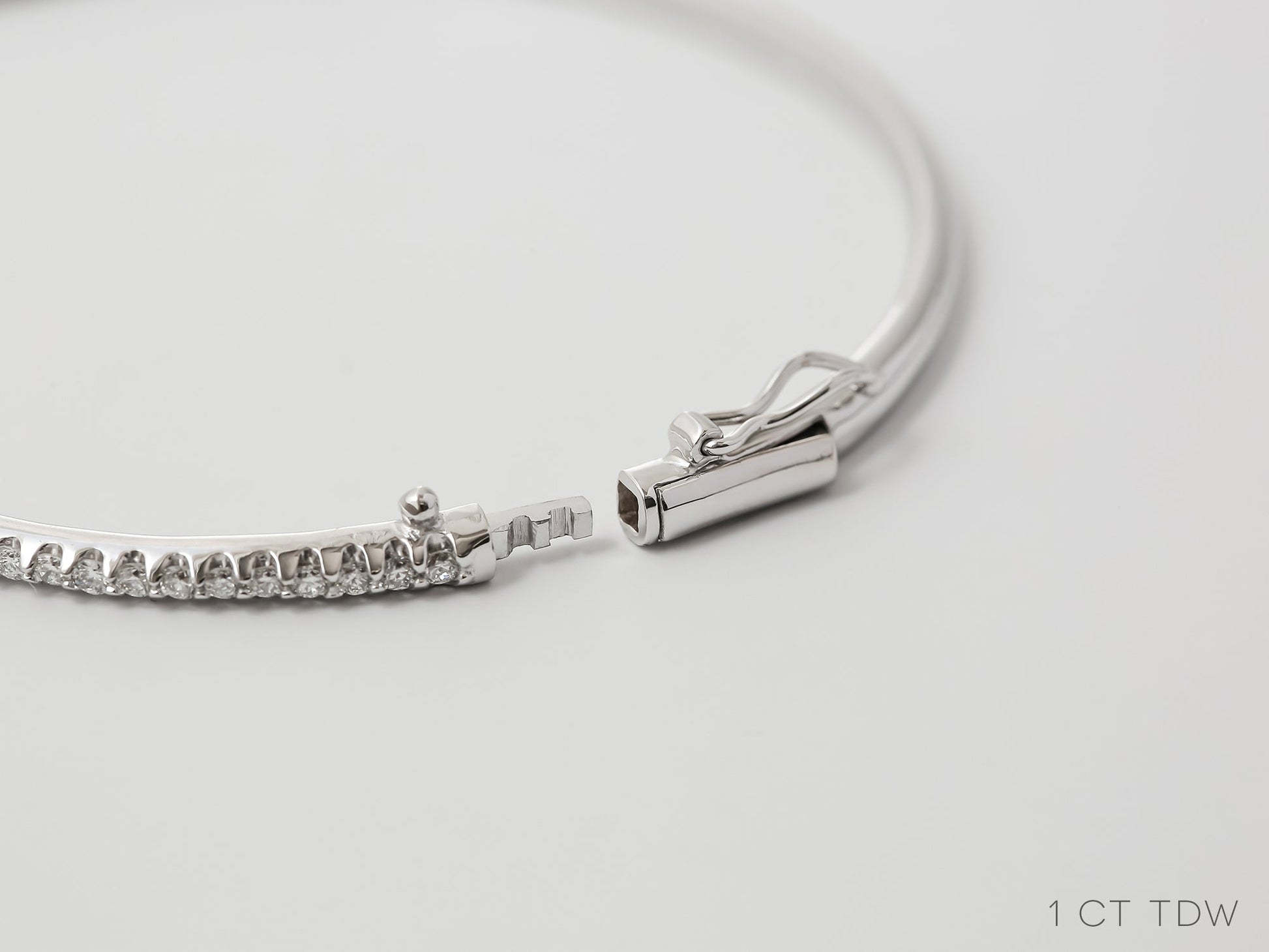 Kobelli White Gold Diamond Bangle