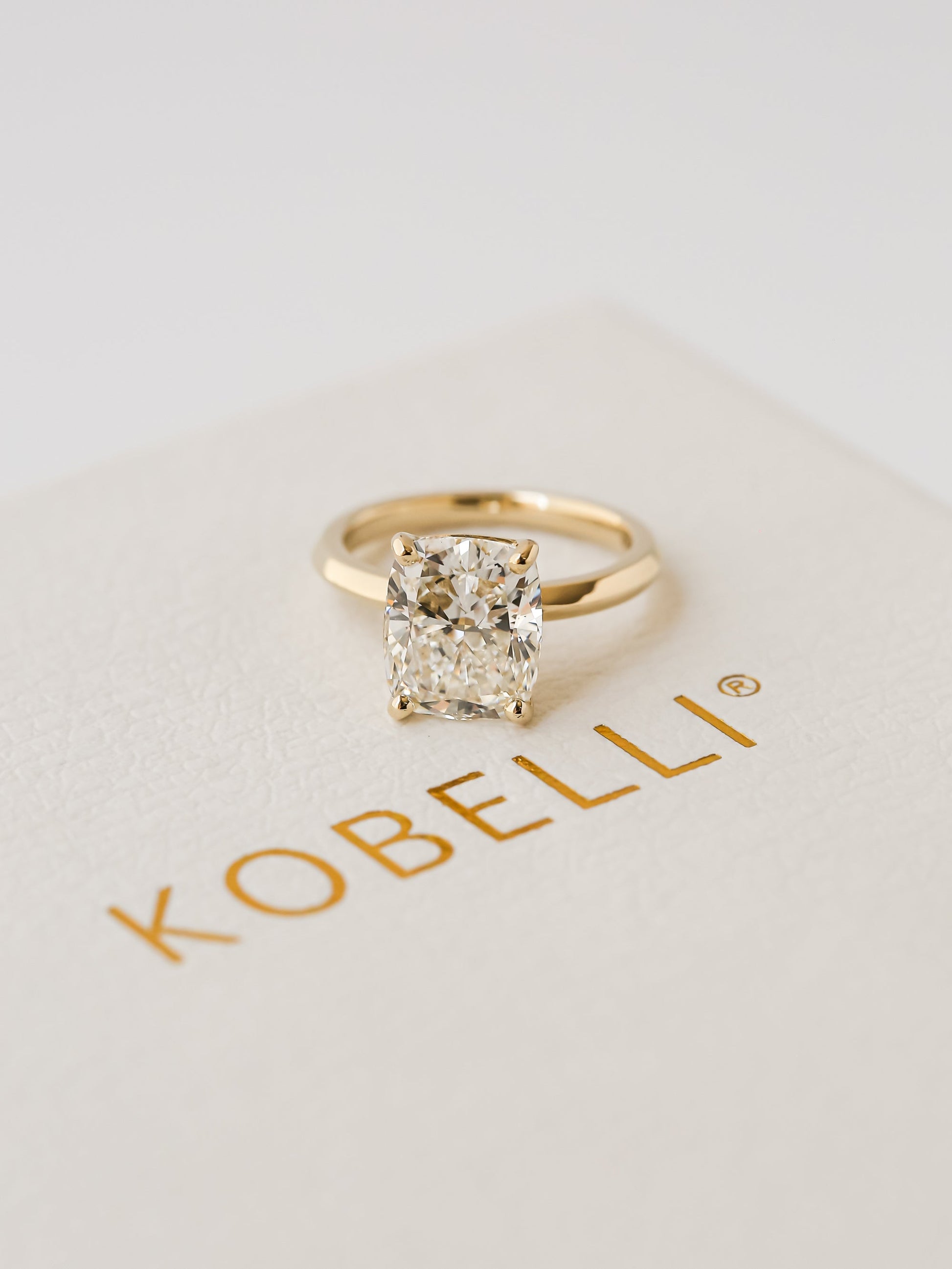 Kobelli Custom Tailored Basic Corner-prongs Diamond Ring