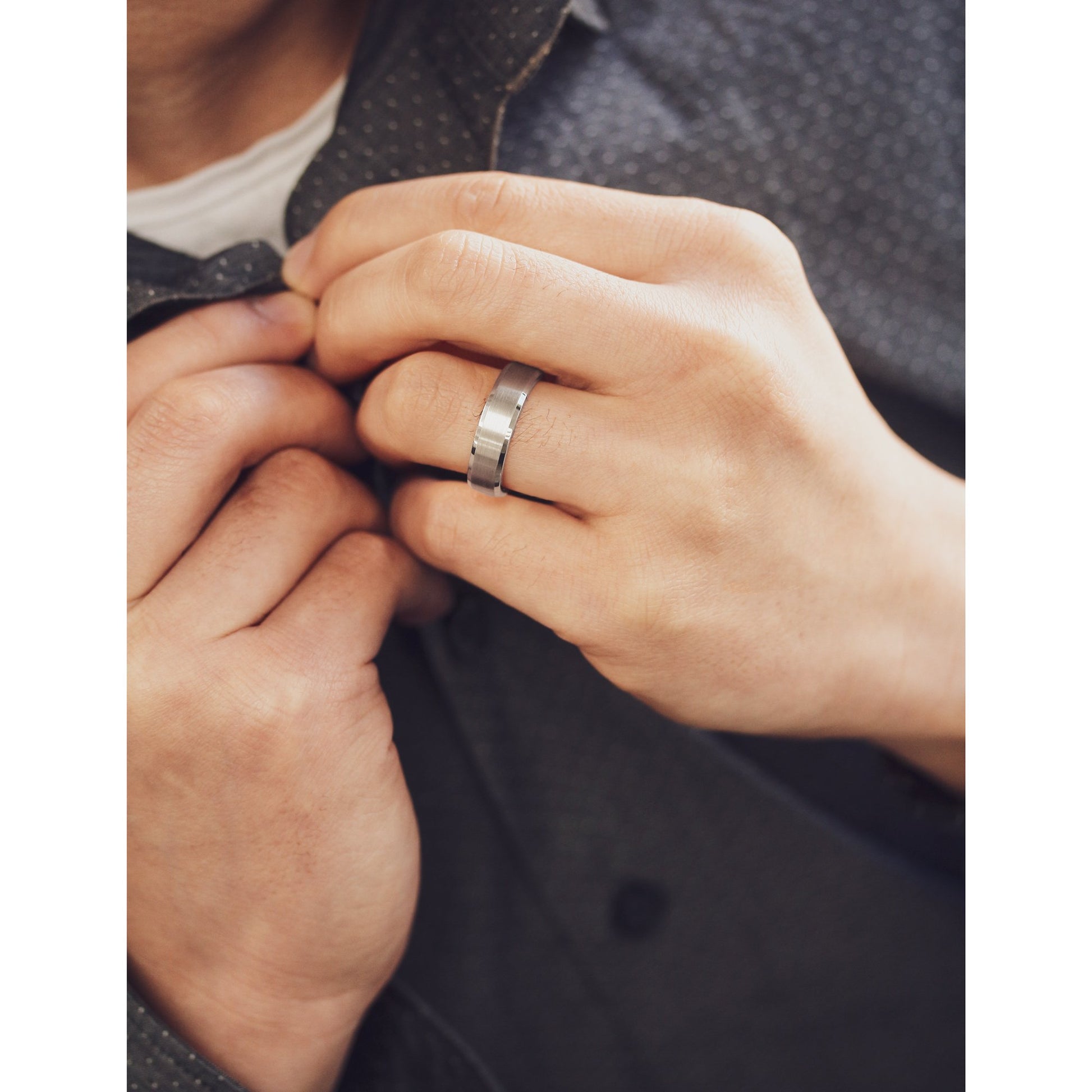 Kobelli Beveled Mens Ring
