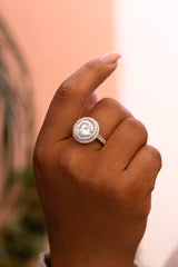 Kobelli Statement-Verlobungsringe mit echten Diamanten und Moissanit
