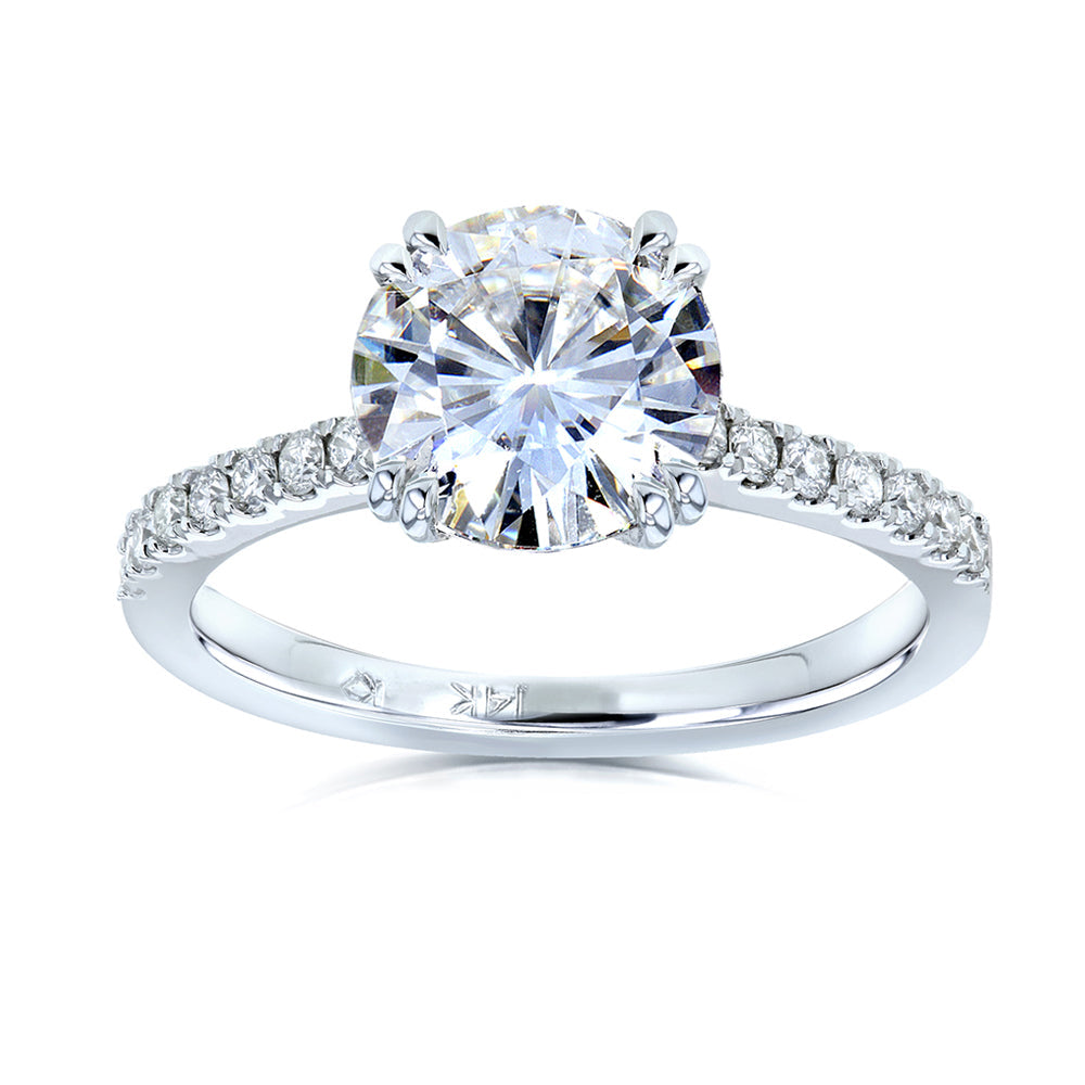 Classic Round Brilliant Diamond Engagement Ring in White Gold