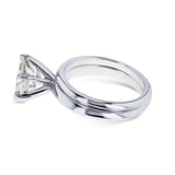 Conjunto de anéis de noiva solitário Kobelli Oval Moissanite de 6 pinos 2 1/10 quilates em ouro branco 14k