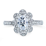 Kobelli Ovaler Vintage-Verlobungsring mit Moissanit und Diamant-Halo-Blumenmuster, 1 1/6 CTW, 14 Karat Weißgold (HI/VS, GH/I)