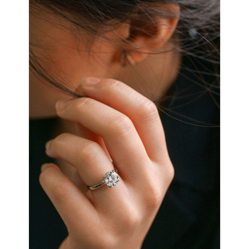 1.9 carat diamond on finger Clearance