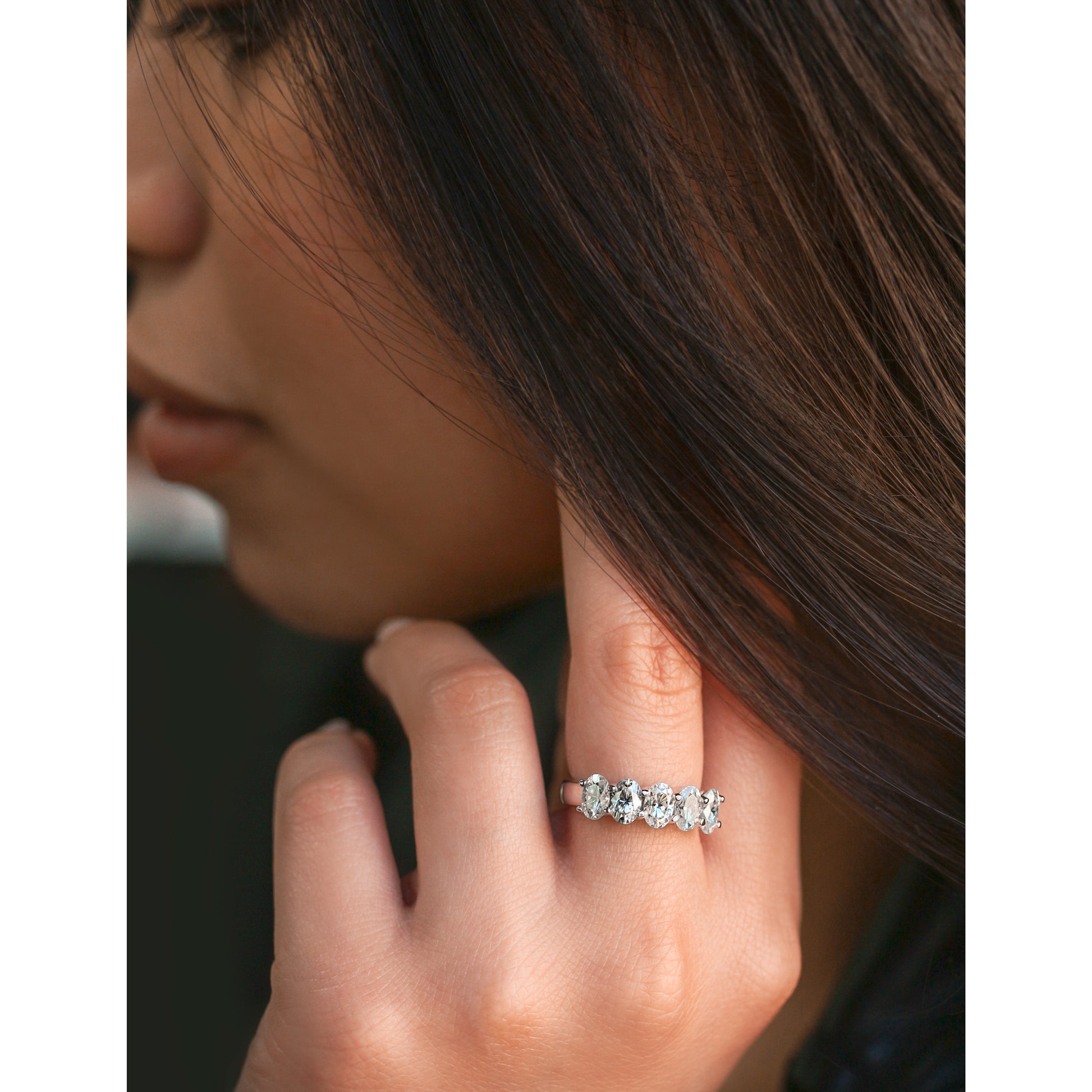 Kobelli The 5 Stone Trellis Oval Band