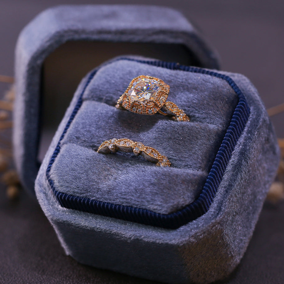 Kobelli Royal Scallop Collection