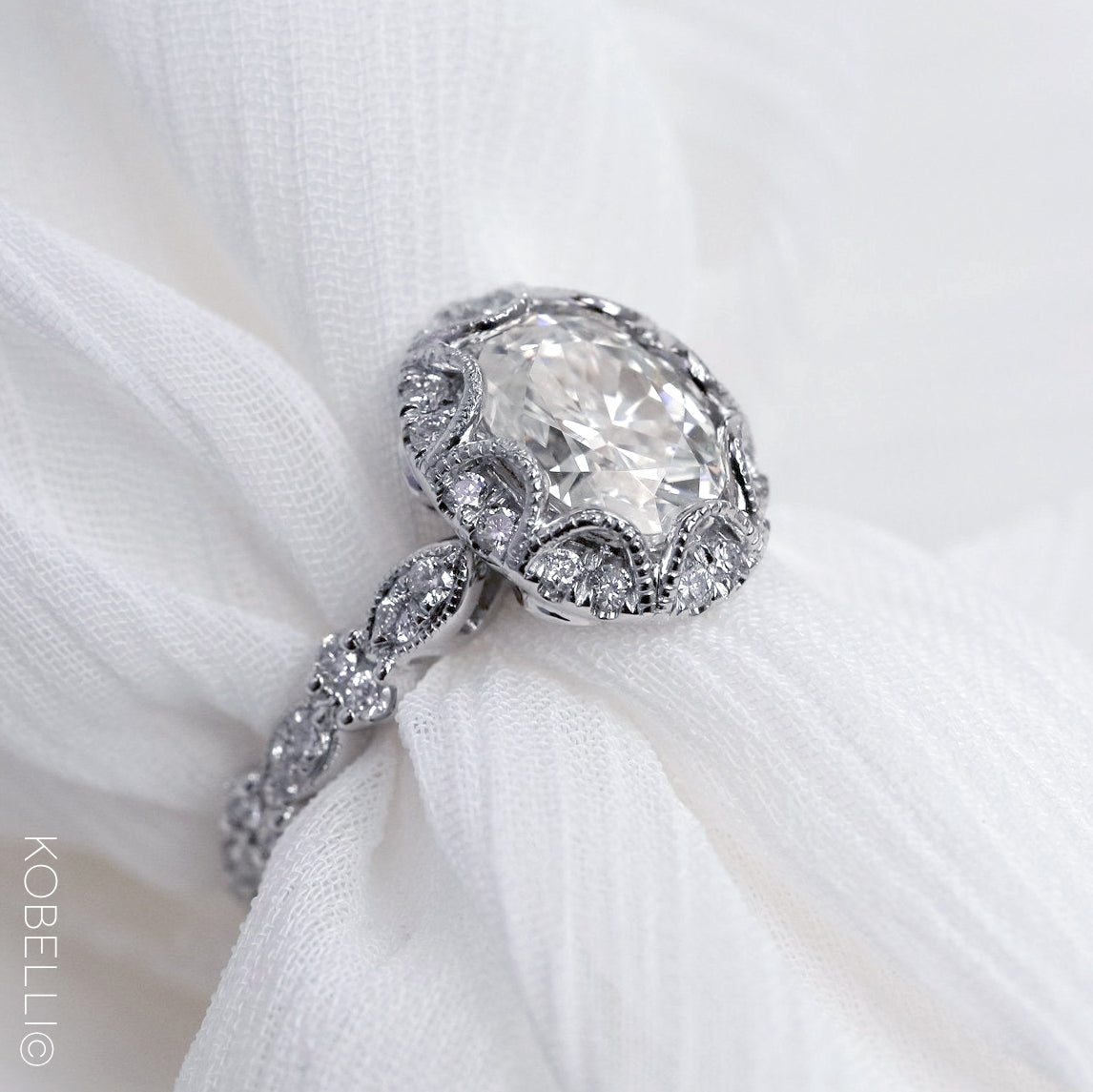 Royal Scallop | Filigree Halos