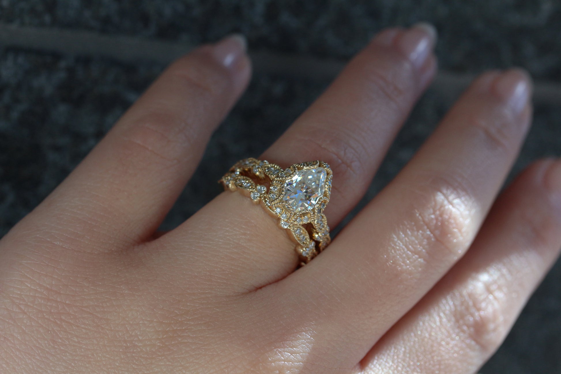 Kobelli Paisely 1.50-Carat Pear Halo Scallop Vintage Bridal Set Gold Rings