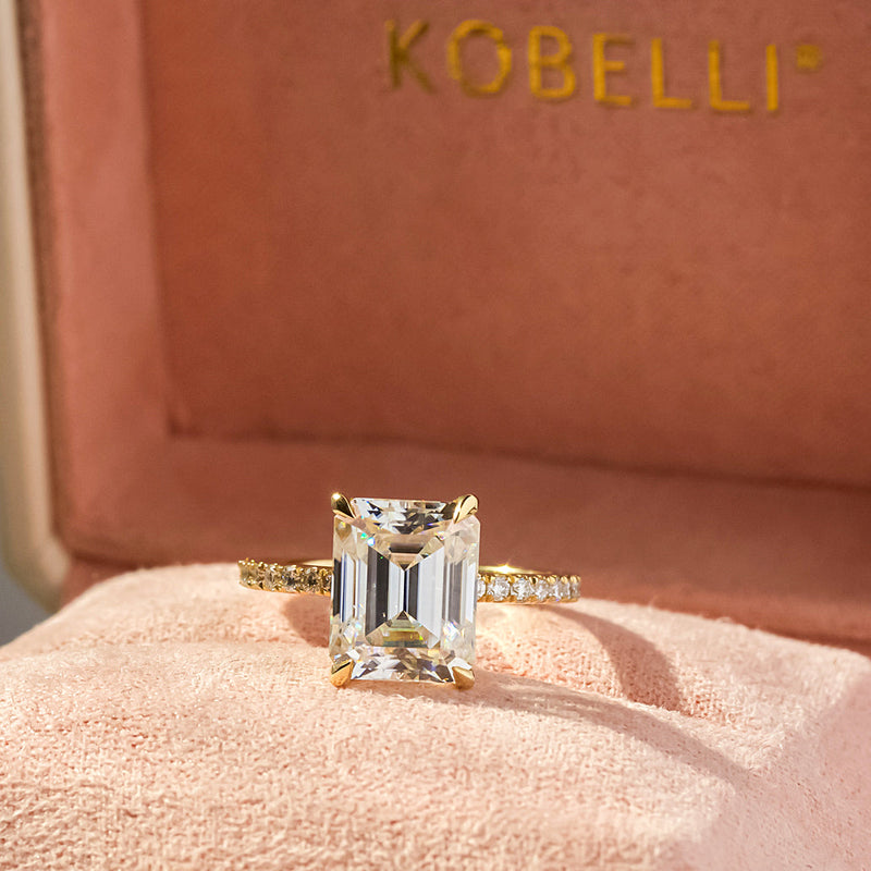 Kobelli Emerald Butterfly Prongs Floating Center Diamond Engagement Ring