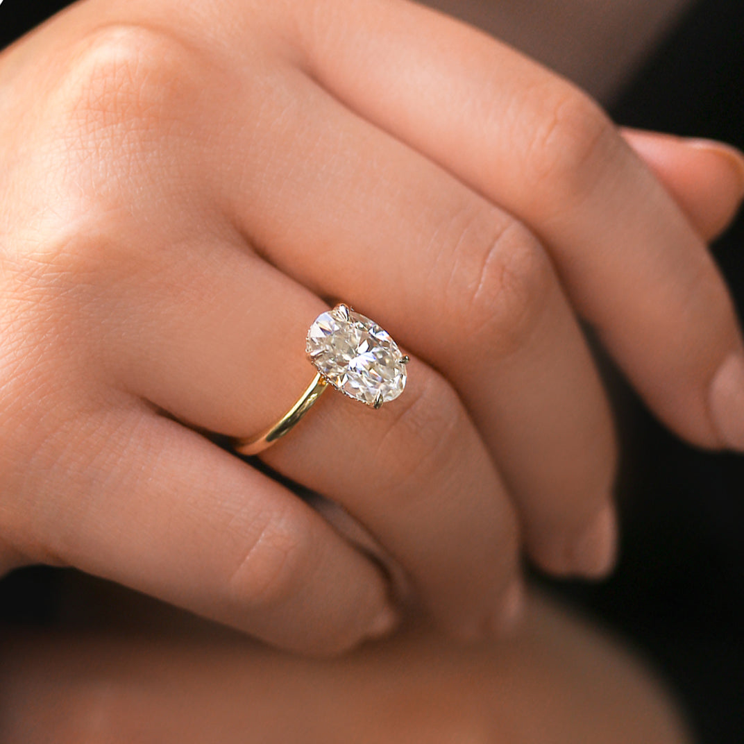 Oval Moissanite Rings