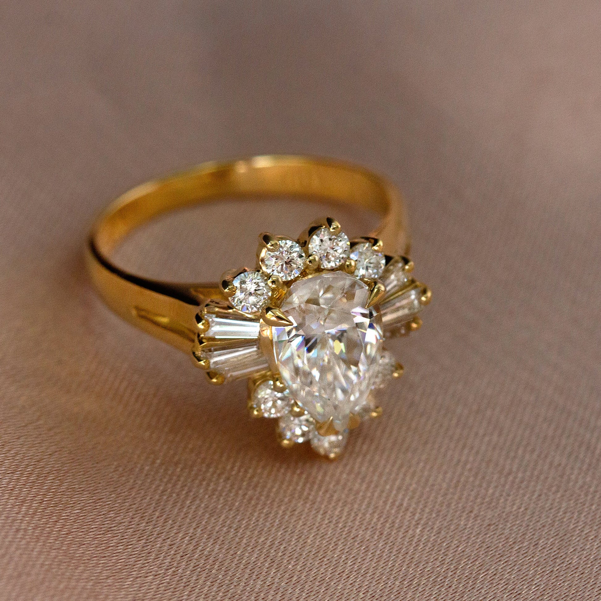 Kobelli Ballerina Diamond Ring