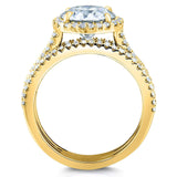 Conjunto de anéis de noiva de 3 peças Kobelli redondo brilhante moissanite e diamante Halo 2 1/2 CTW ouro amarelo 14k (DEF/VS, GH/I)
