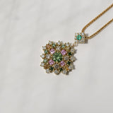 Kobelli krysantemum safir diamant smaragd halskjede